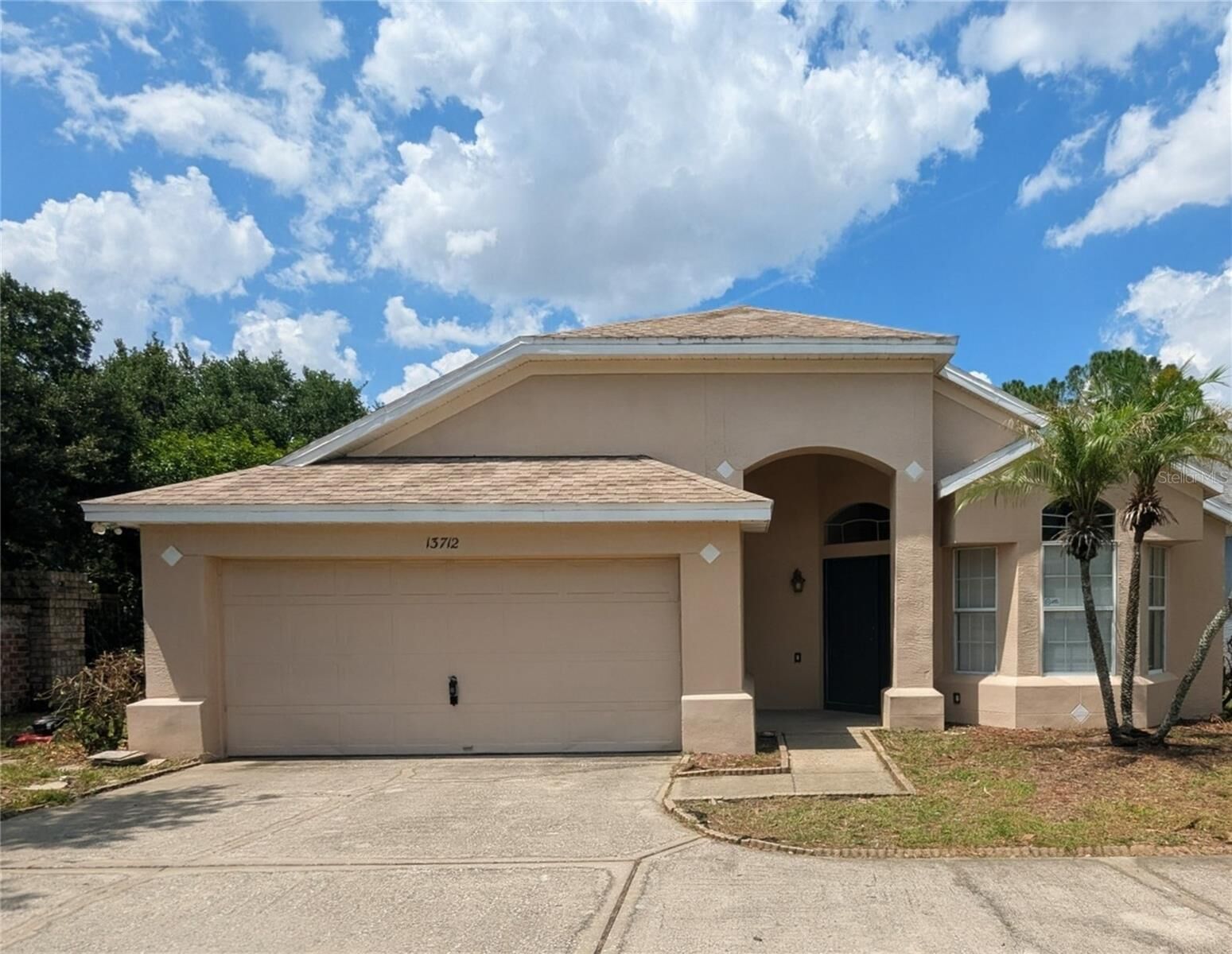 Property Photo:  13712 Devlin Court  FL 32837 