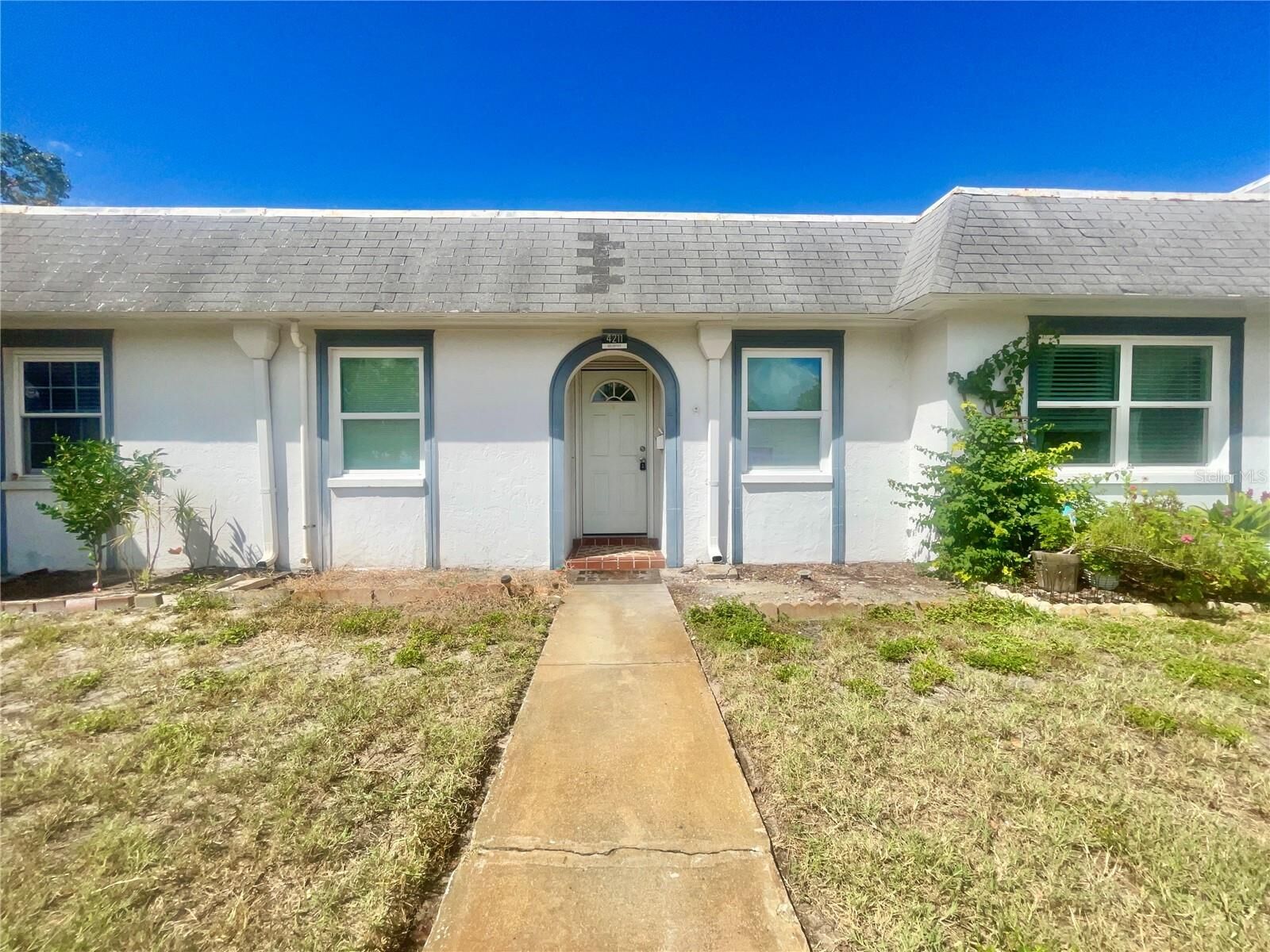 Property Photo:  4211 Sheldon Place 4211  FL 34652 