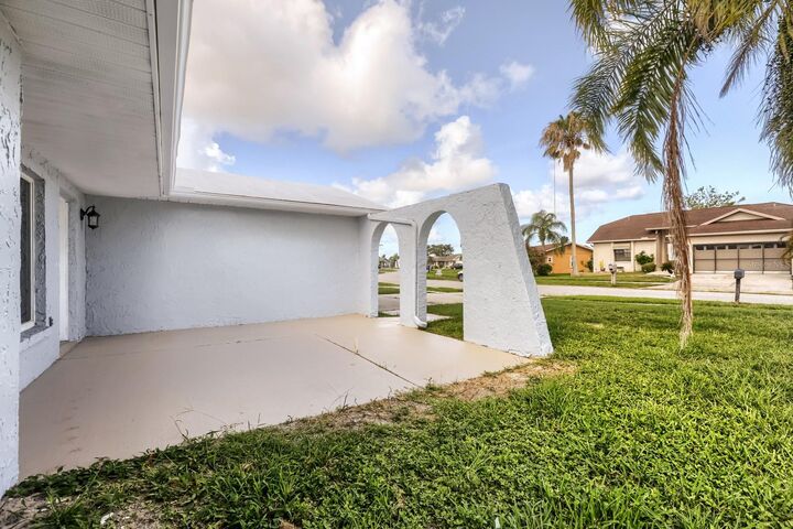 Property Photo: 1962 Society Drive FL 34691