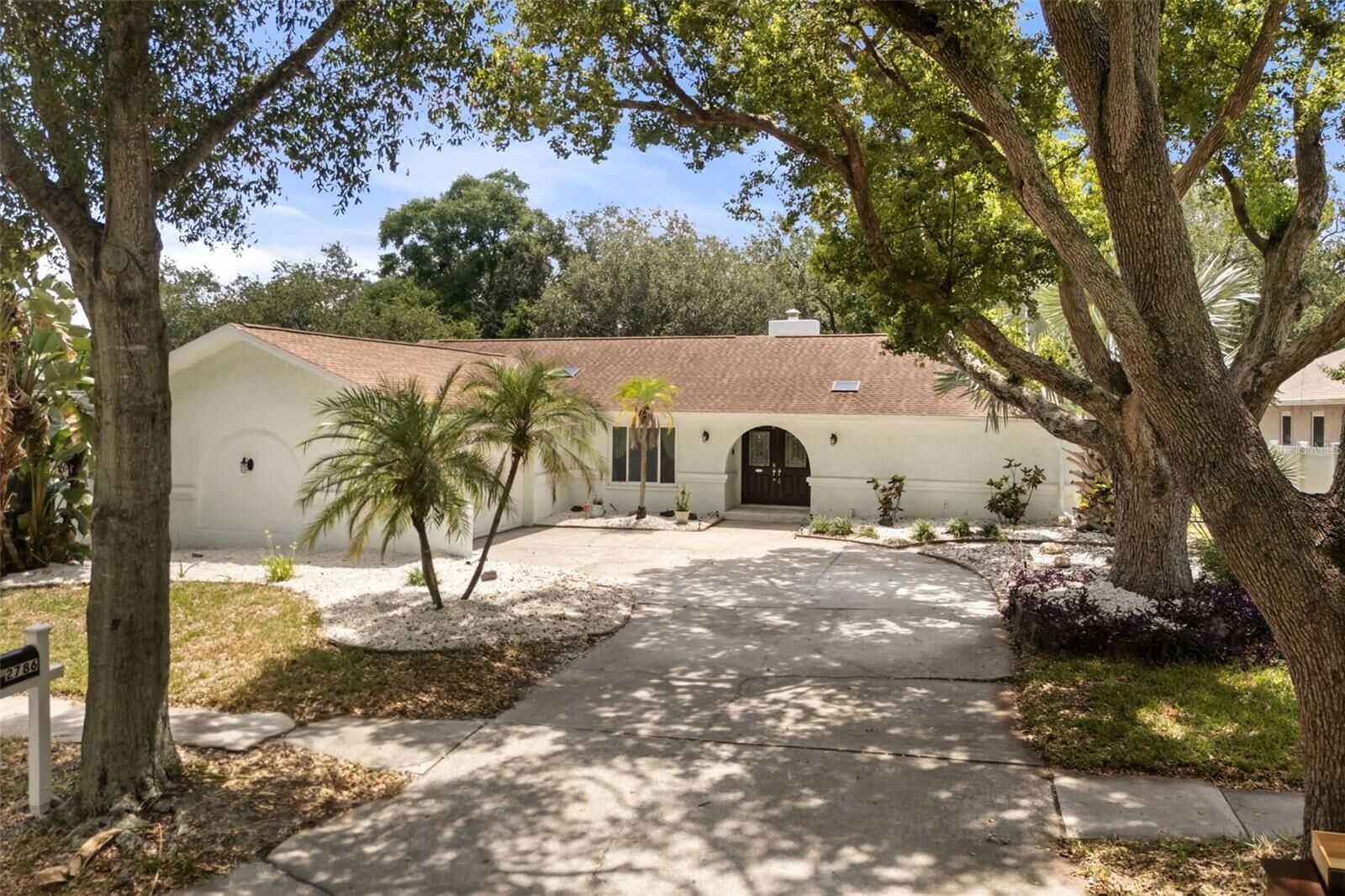 Property Photo:  2786 Valencia Lane W  FL 34684 