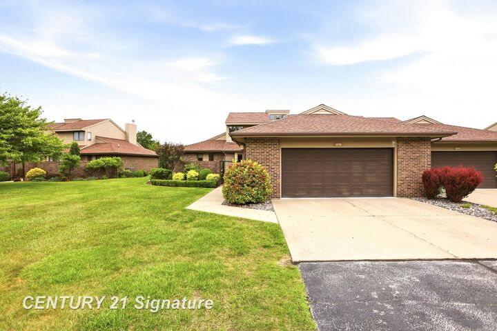 Property Photo:  2715 Inverness Drive  MI 48706 