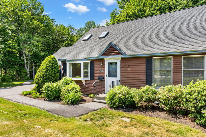 Property Photo:  13 Cortland Circle 13  ME 04401 