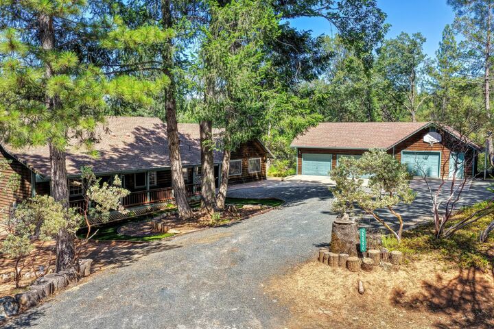 Property Photo: 25990 Ridgeview Court CA 95713
