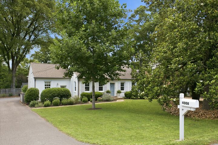 Property Photo: 4008 Auburn Ln TN 37215
