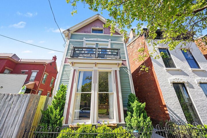 Property Photo: 210 E 8th Street KY 41011