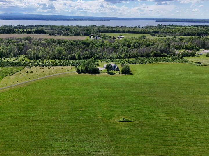 Property Photo: 2687 US Route 2 VT 05474