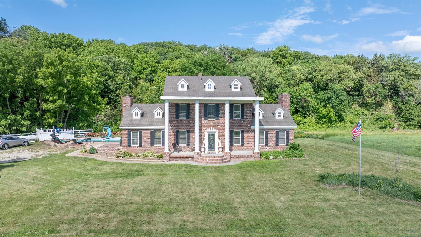 Property Photo: 17526 Co Hwy L-20 IA 51010