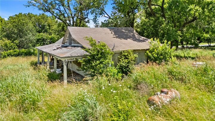 Property Photo: 25579 W 72 Highway AR 72736