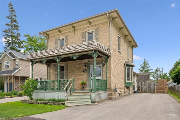 105 Snyder'S Road W — photo 1