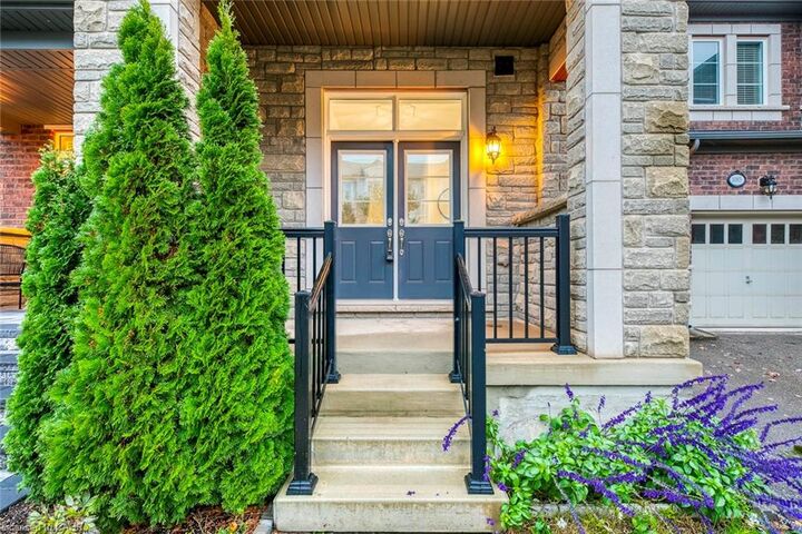 Property Photo: 3087 Eberly Woods Drive ON L6M 0T7