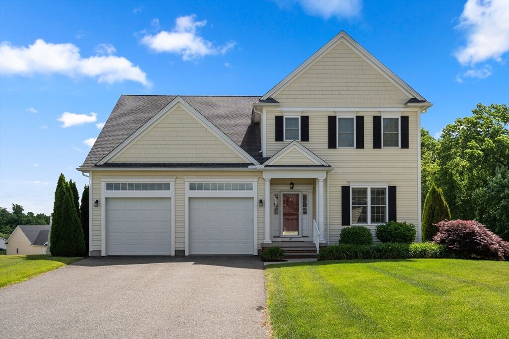 Property Photo: 47 Cypress Ln 47 MA 01095