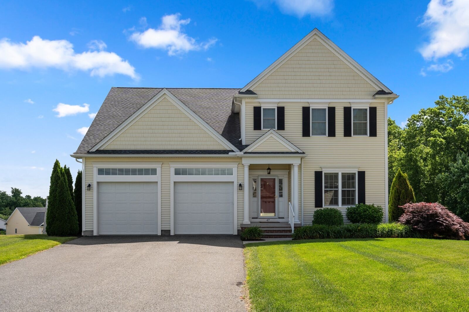 Property Photo:  47 Cypress Ln 47  MA 01095 