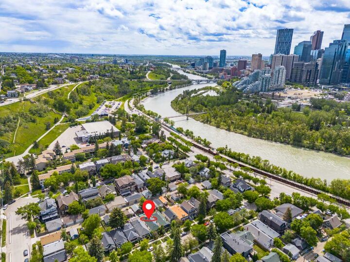 Property Photo:  728 4A Street NW  AB T2N 1P5 