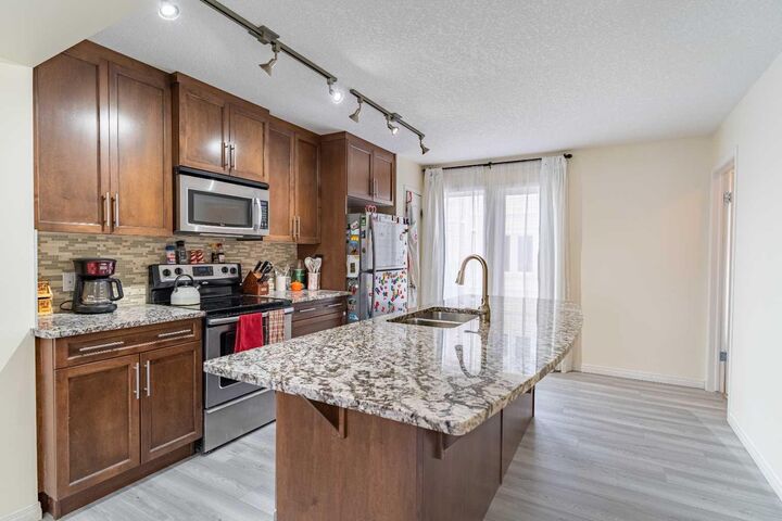 Property Photo:  37 Auburn Bay Link SE  AB T3M 0Y5 
