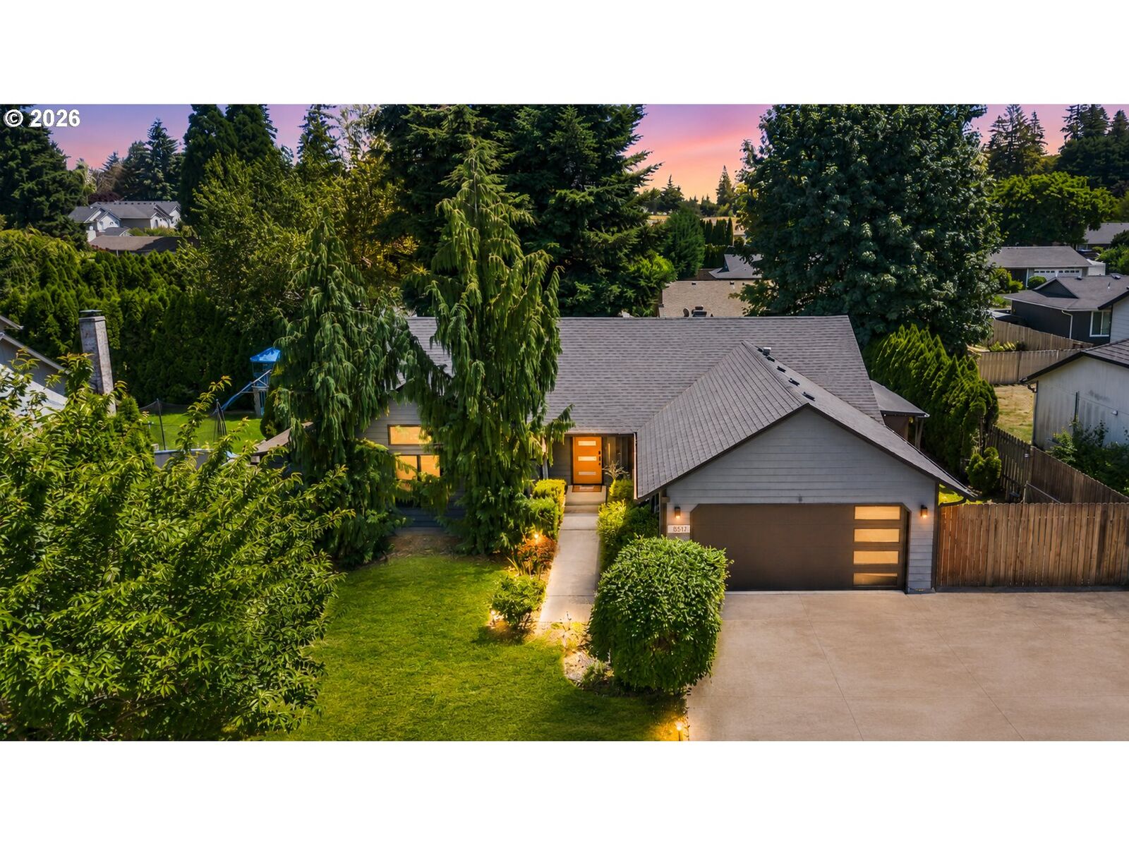 Property Photo:  8517 NE 28th Pl  WA 98665 
