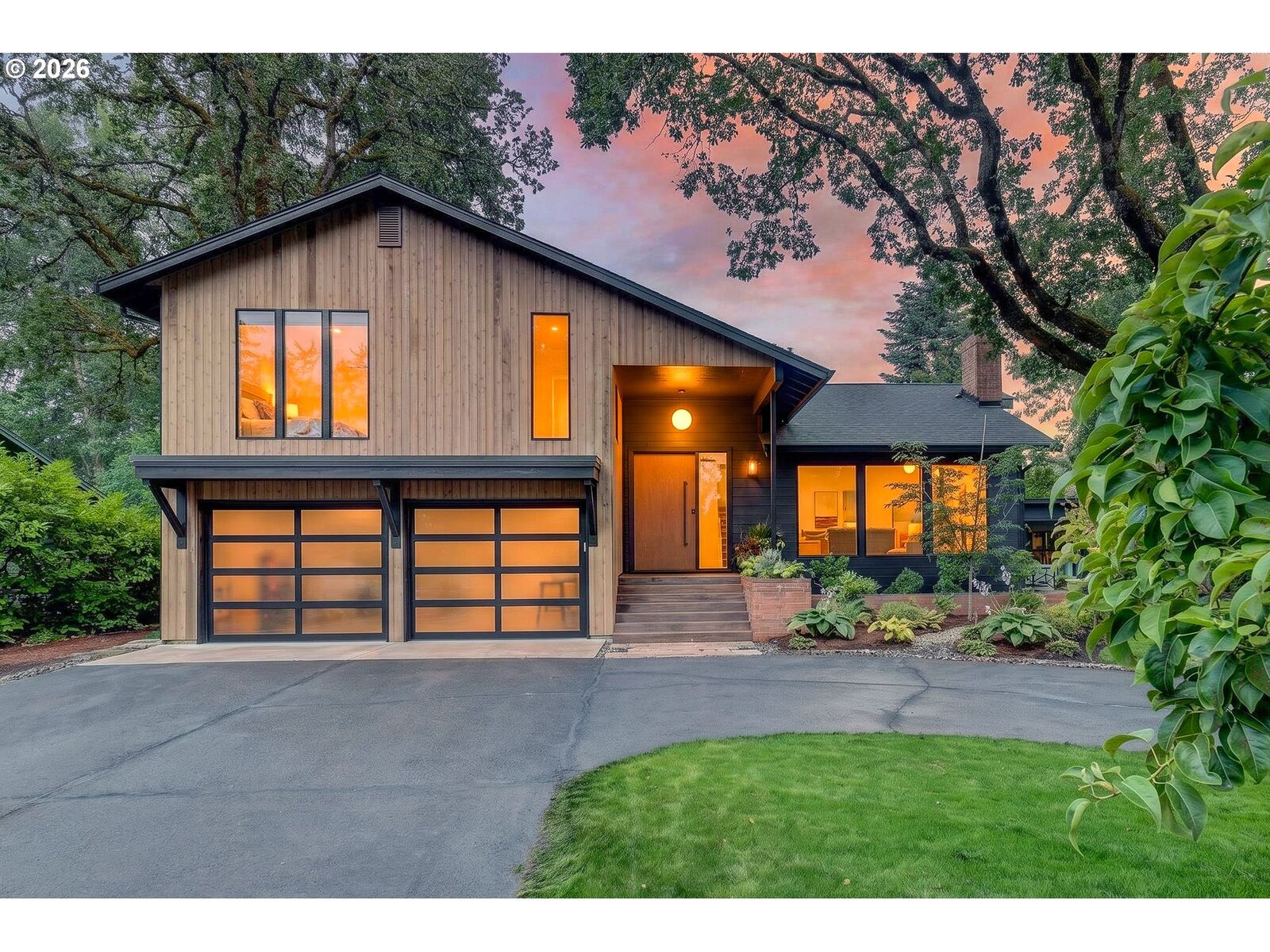 Property Photo: 3118 NE Royal Oaks Dr WA 98662