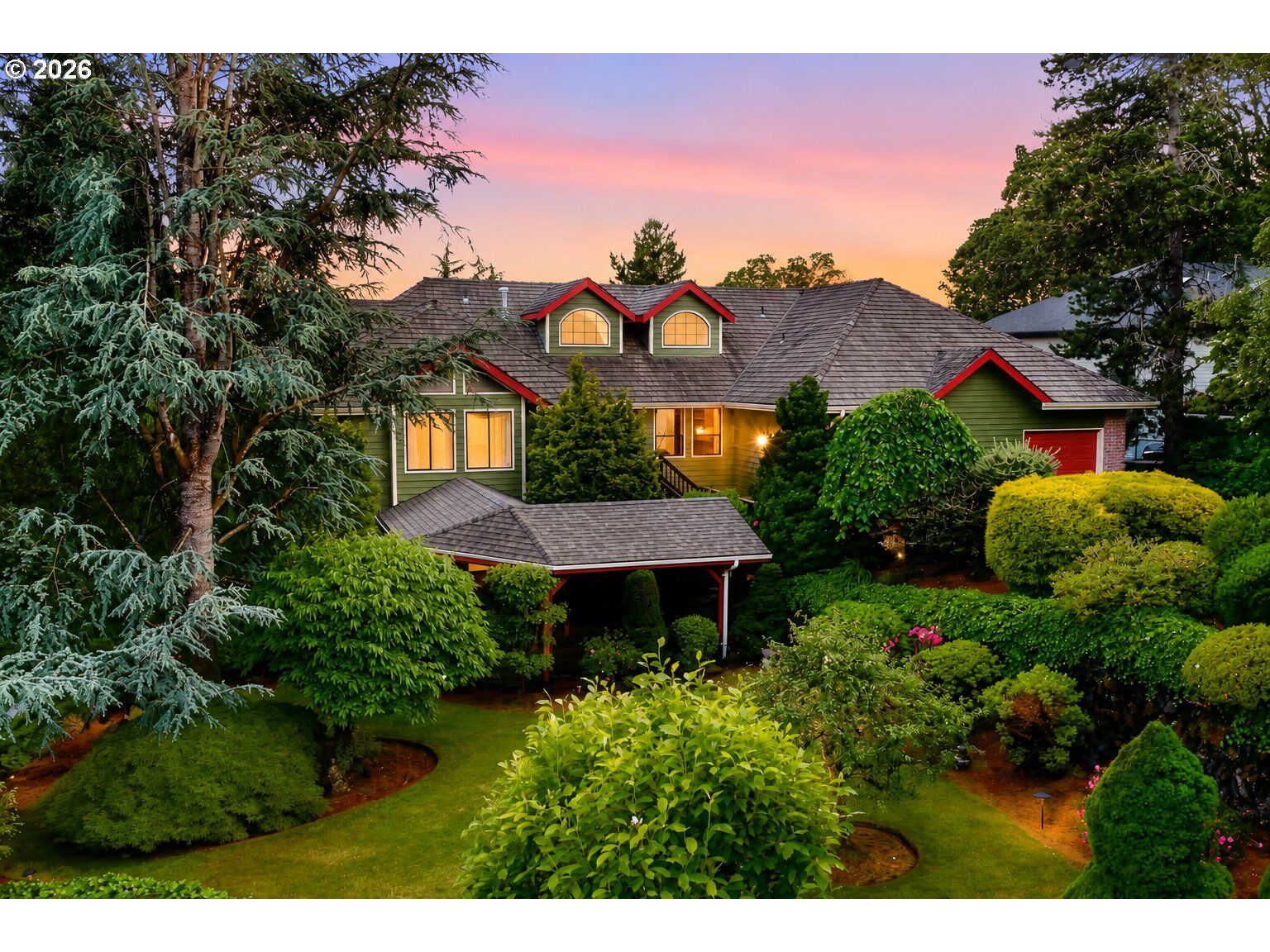 Property Photo: 1804 Hall Ct OR 97068