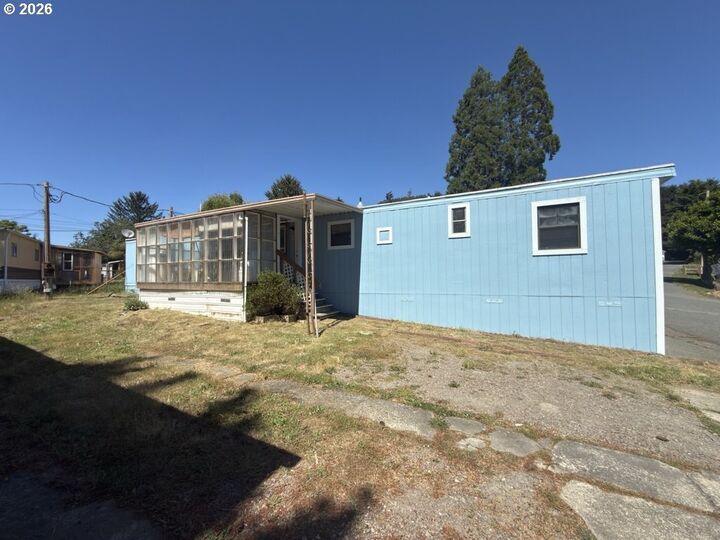 Property Photo: 97883 Court St 31 OR 97415