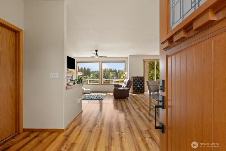 Property Photo: 7505 185th Avenue E WA 98391