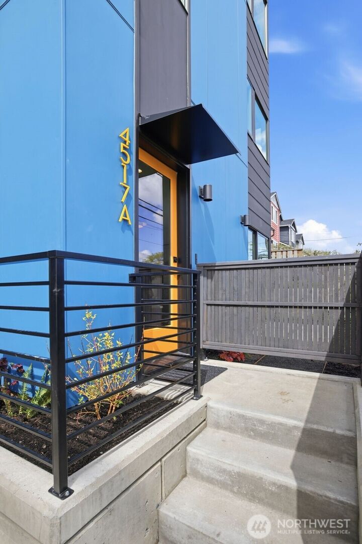 Property Photo:  4517  35th Avenue S A  WA 98118 