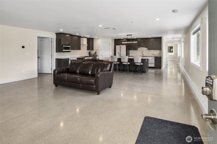 Property Photo:  1631  Old Cedars Road  WA 98922 