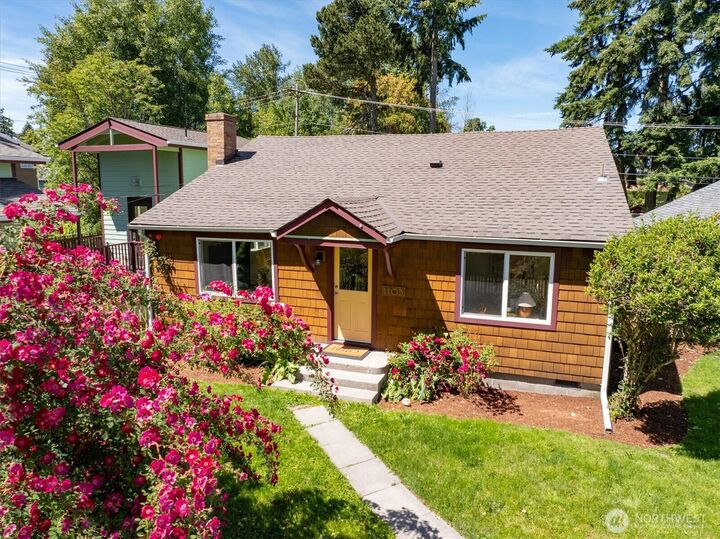 Property Photo:  1103 E 71st Street  WA 98404 