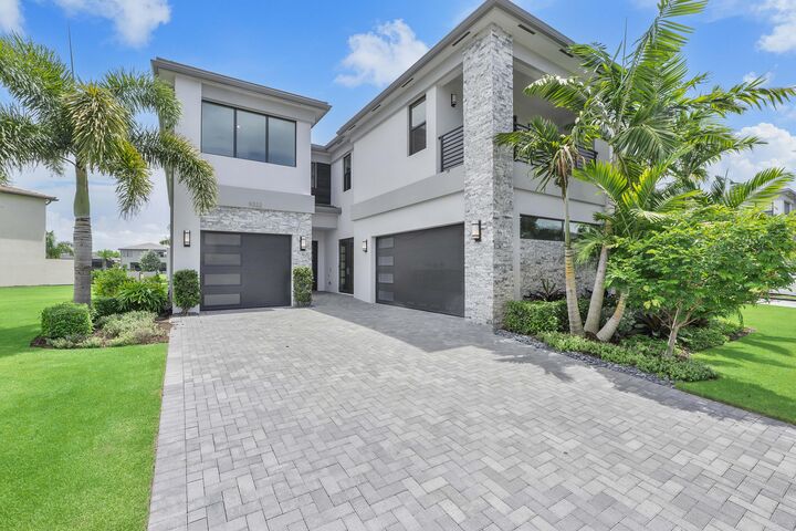 Property Photo:  9322 Sunflower Mdw Road  FL 33434 