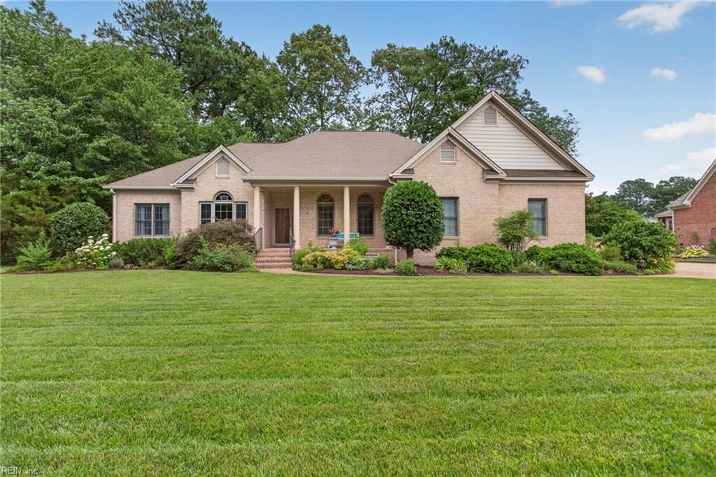 Property Photo: 1 Black Oak Ct VA 23662