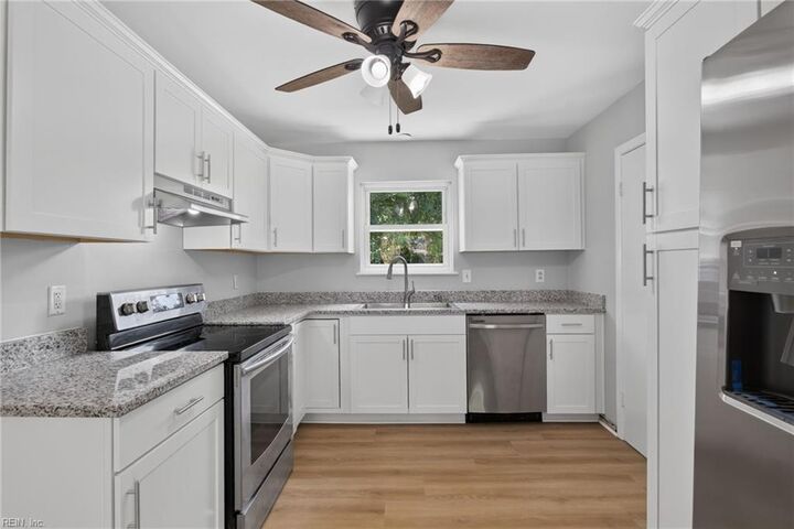 Property Photo: 3116 Woodbaugh Dr VA 23321