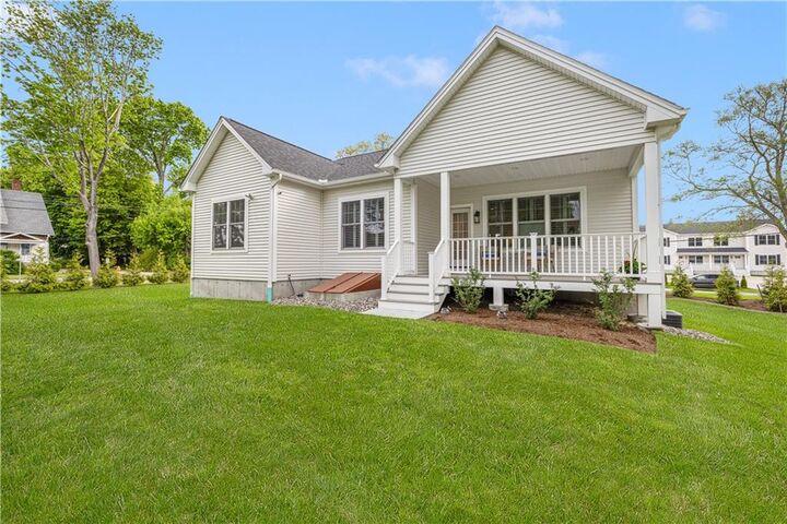 Property Photo:  124 Oak Street  RI 02879 