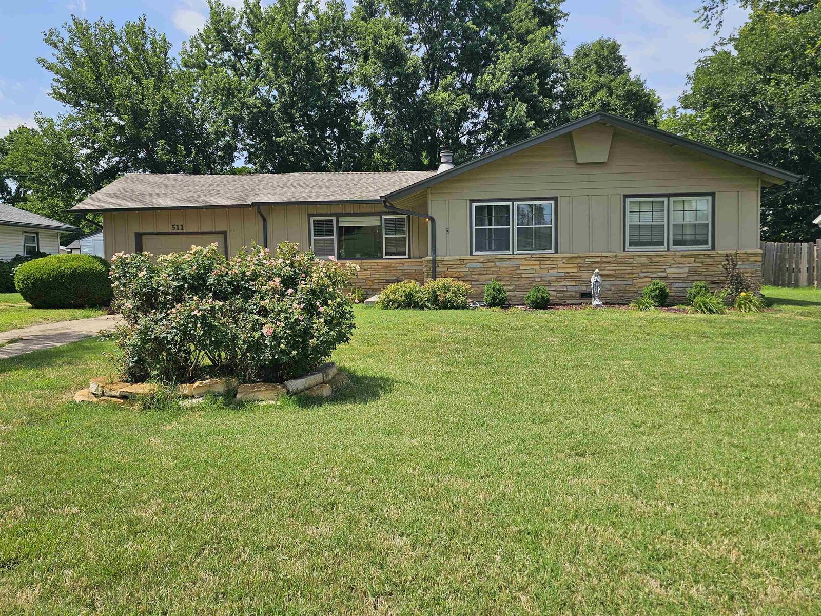 Property Photo:  511 N Country Acres Ave  KS 67212 