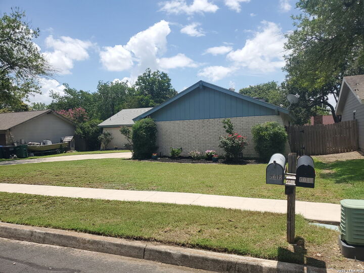 Property Photo: 5018 Las Campanas St TX 78233
