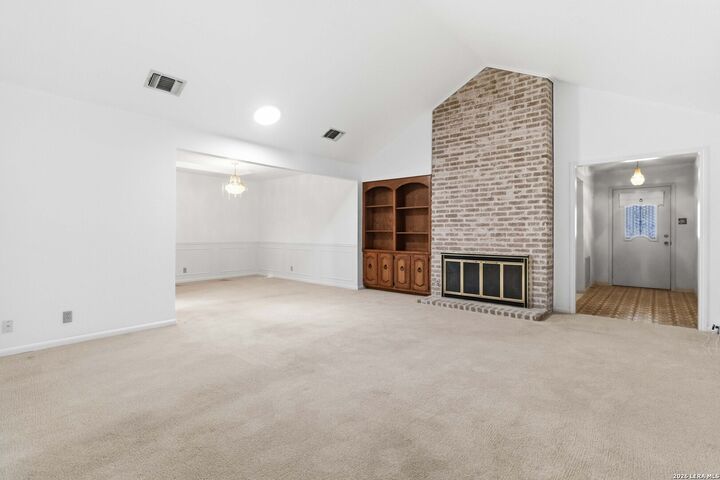 Property Photo:  10822 Royal Blf  TX 78239 