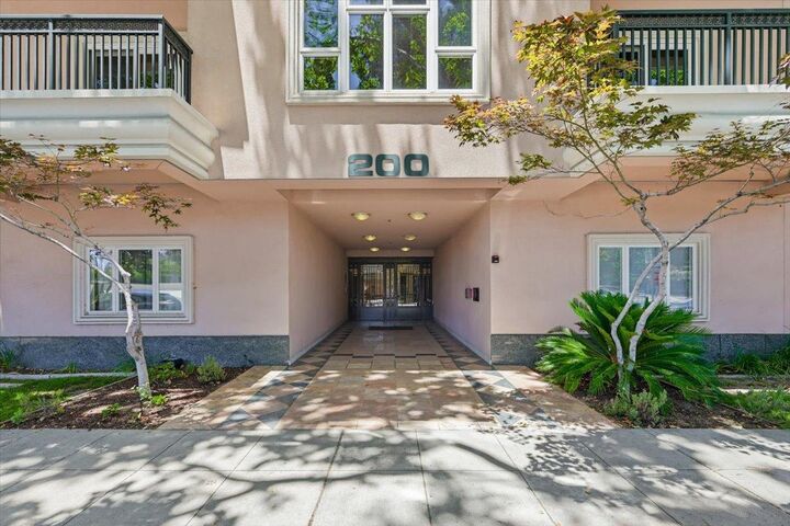 Property Photo:  200 Sheridan Avenue 408  CA 94306 