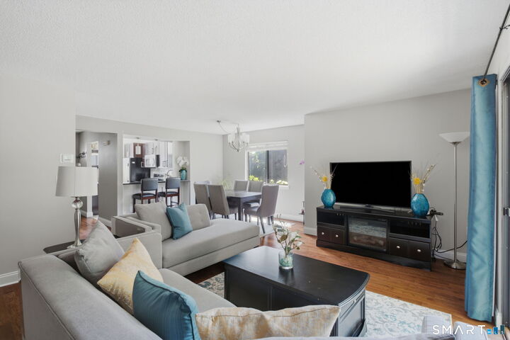Property Photo:  20 Evergreen Trail 20  CT 06032 
