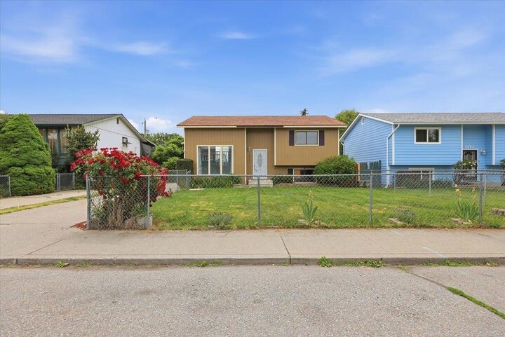 Property Photo: 3314 E Courtland Ave WA 99207