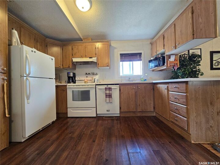 Property Photo:  106 1st Avenue SW 53  SK S4H 2J1 