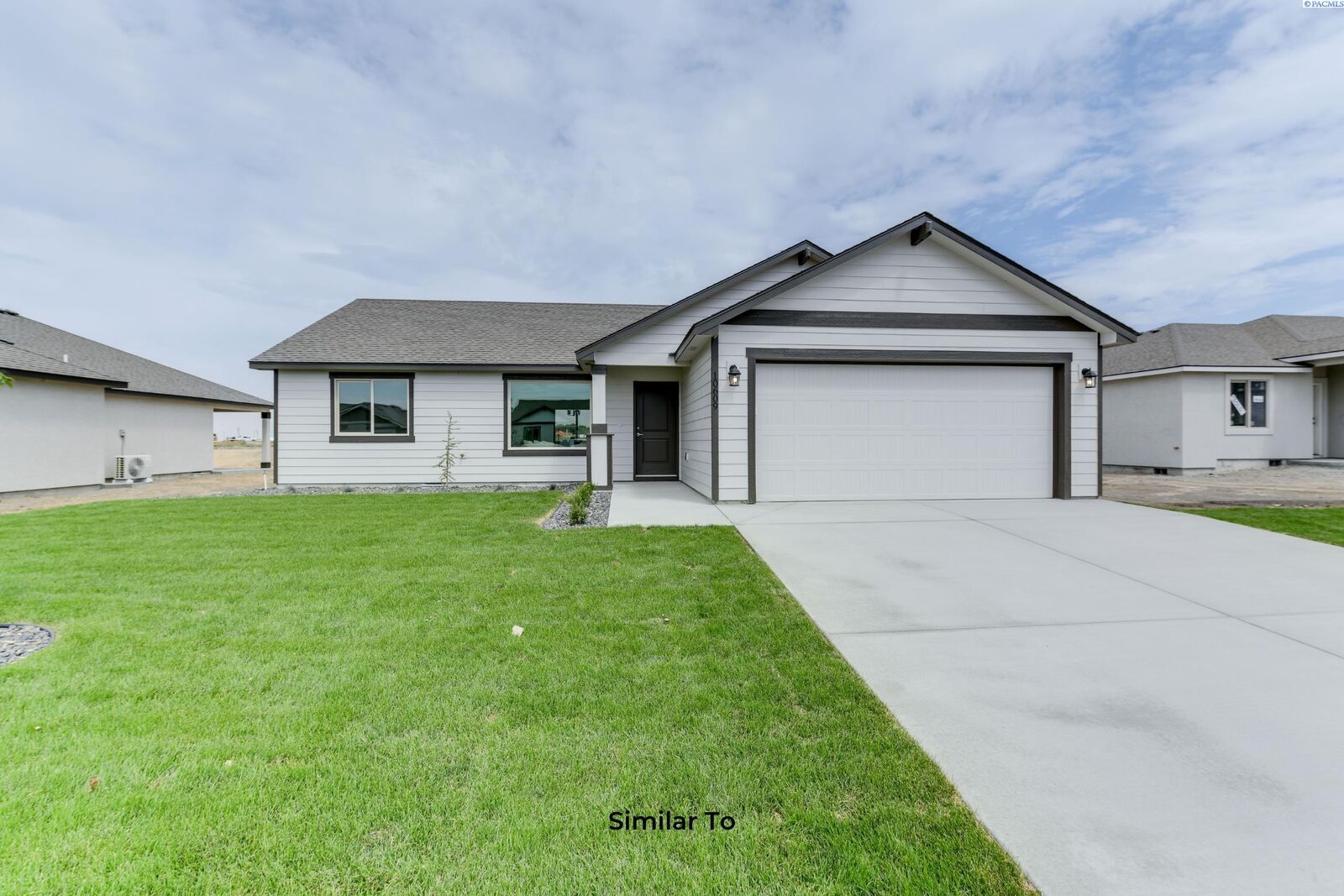 Property Photo:  501 Glenwood Ave  WA 98930 