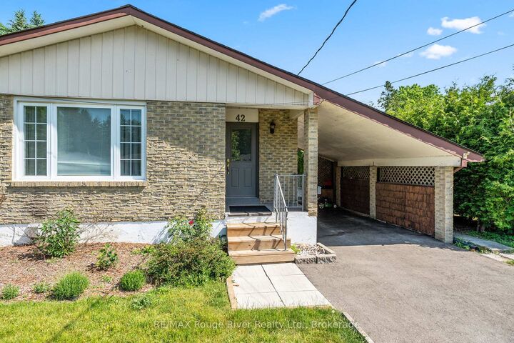 Property Photo: 42 Meredith Crescent ON K9A 4M9