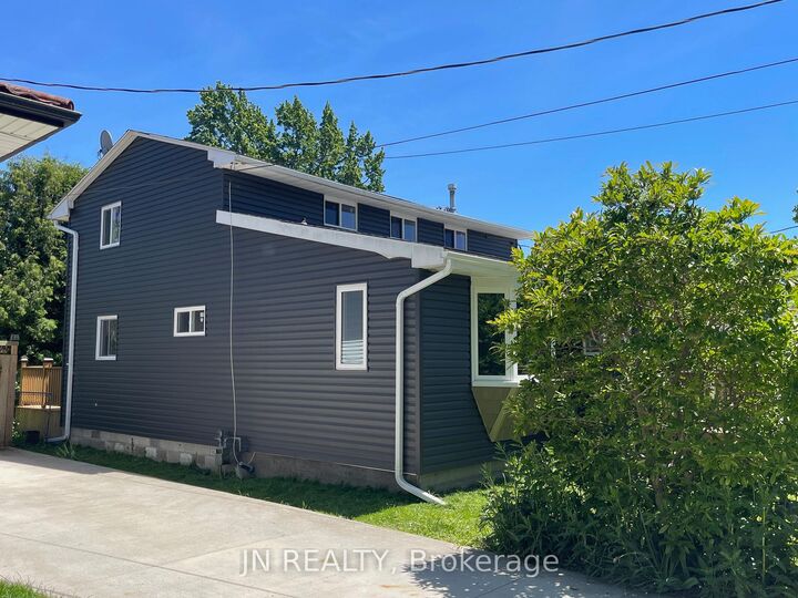 Property Photo: 1962 Franklin Avenue W ON N0N 1C0