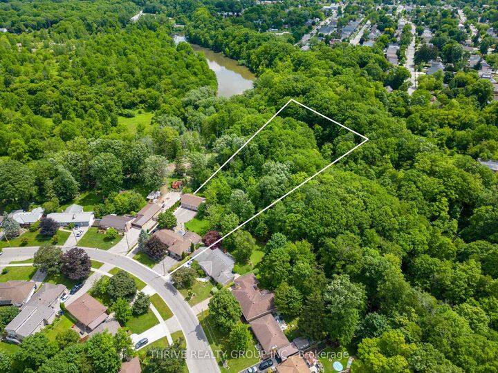 Property Photo: 255 Ridgewood Crescent ON N6J 3G7