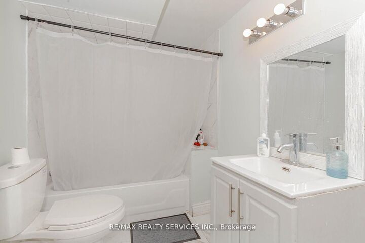 13 Greenbush Court — photo 1