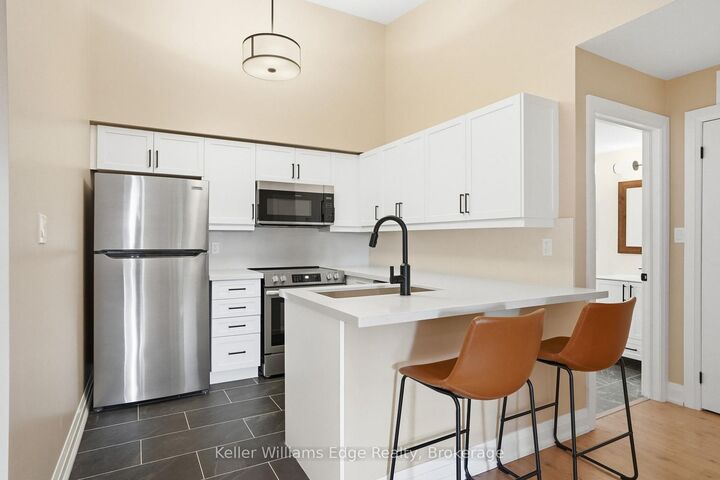 2075 Appleby Line 406 — photo 1