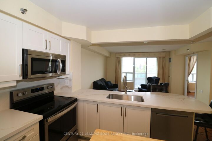 Property Photo: 4640 Kimbermount Avenue 305 ON L5M 5W6