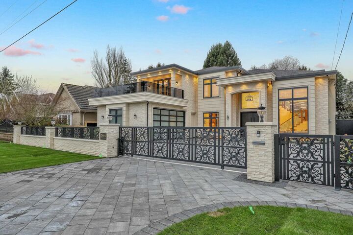 5891 Riverdale Drive — photo 1