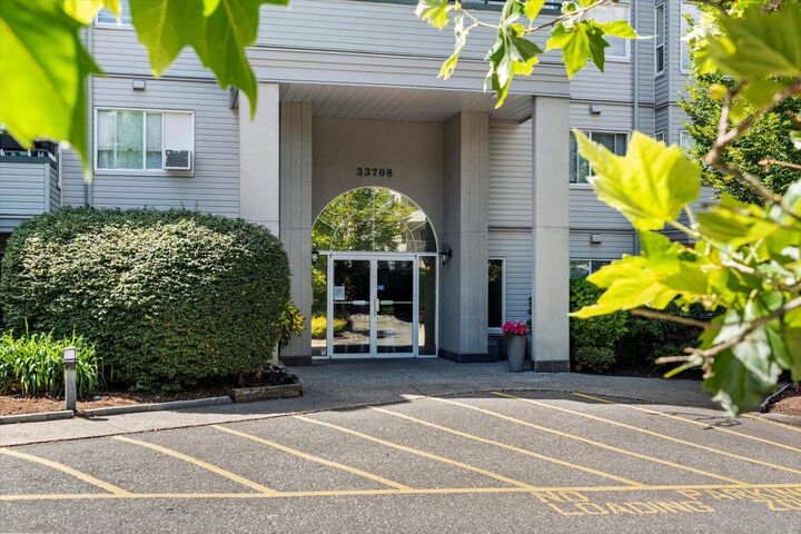 33708 King Road 404 — photo 1