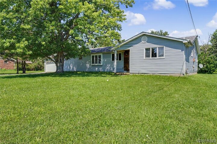Property Photo: 3185 Townline Road NY 14086