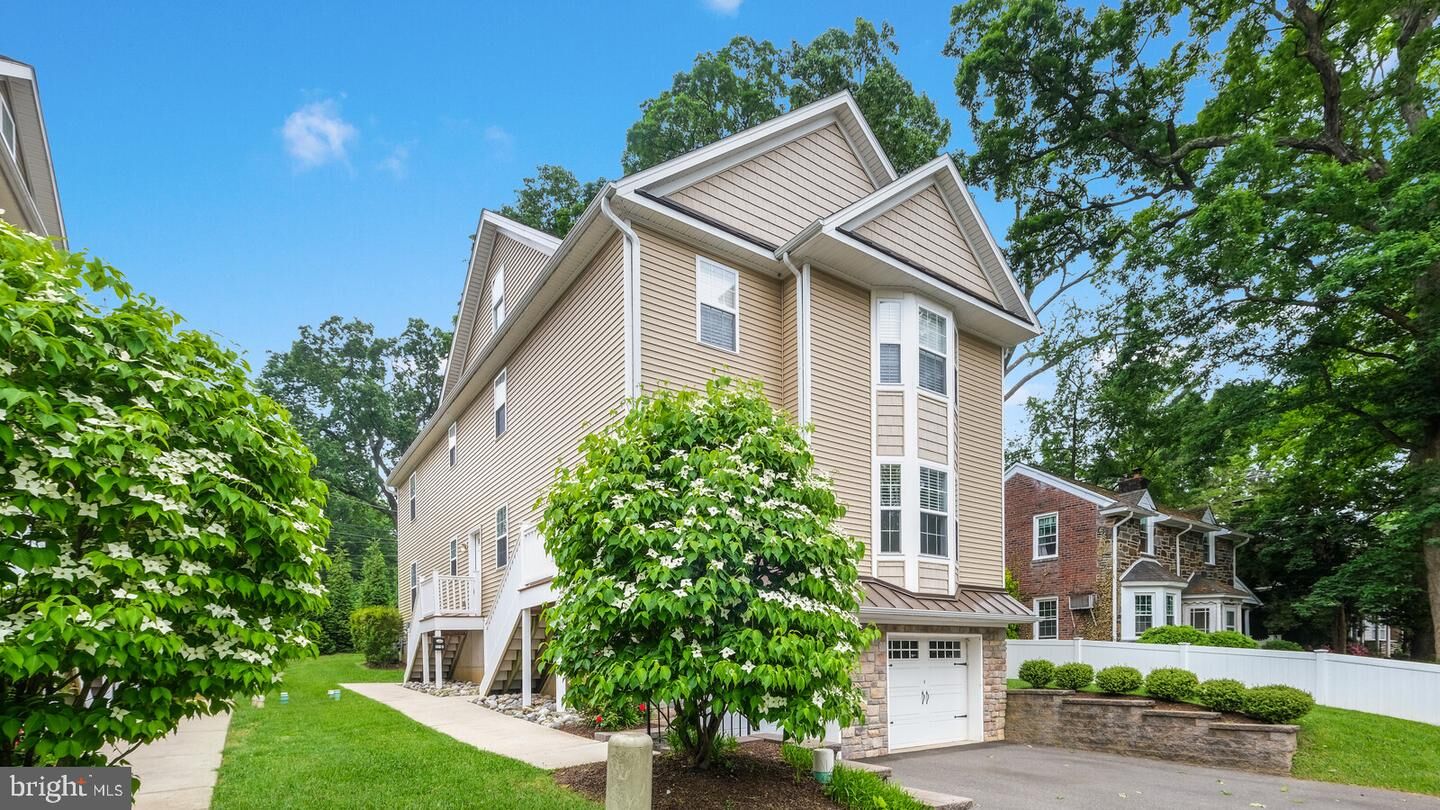 Property Photo:  831 N Jackson Street B  PA 19063 