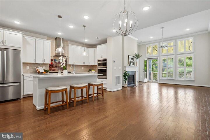 Property Photo:  19847 Silvery Blue Terrace  VA 20147 