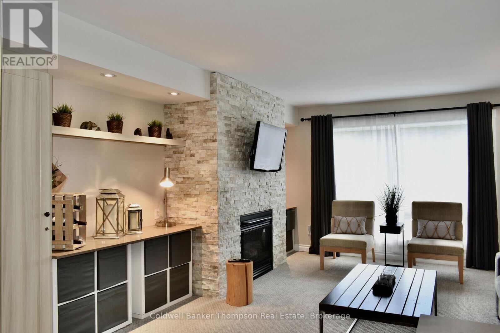 Photo de la propriété: 1235 Deerhurst, Summit Lodge Drive 54-208 ON P1H 2E8